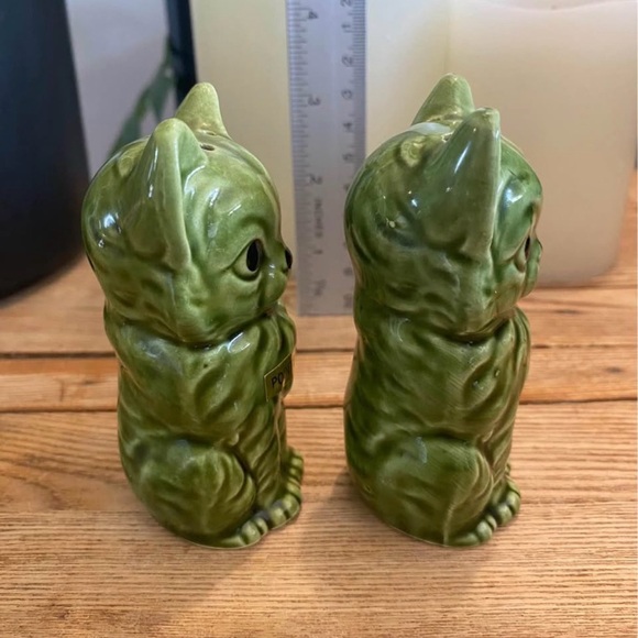 Set of 2 Vintage From Japan Green Cat Salt and Pepper Shakers|Collectible|Kitsch - Picture 2 of 6